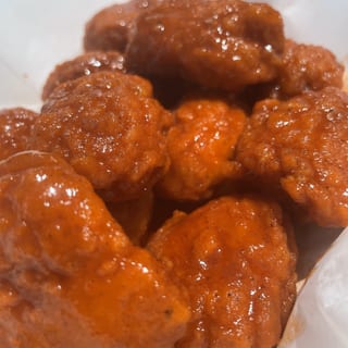 18 Boneless Wings